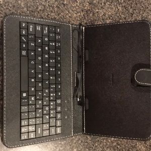 Android Tablet 9” Detachable Bluetooth Keypad